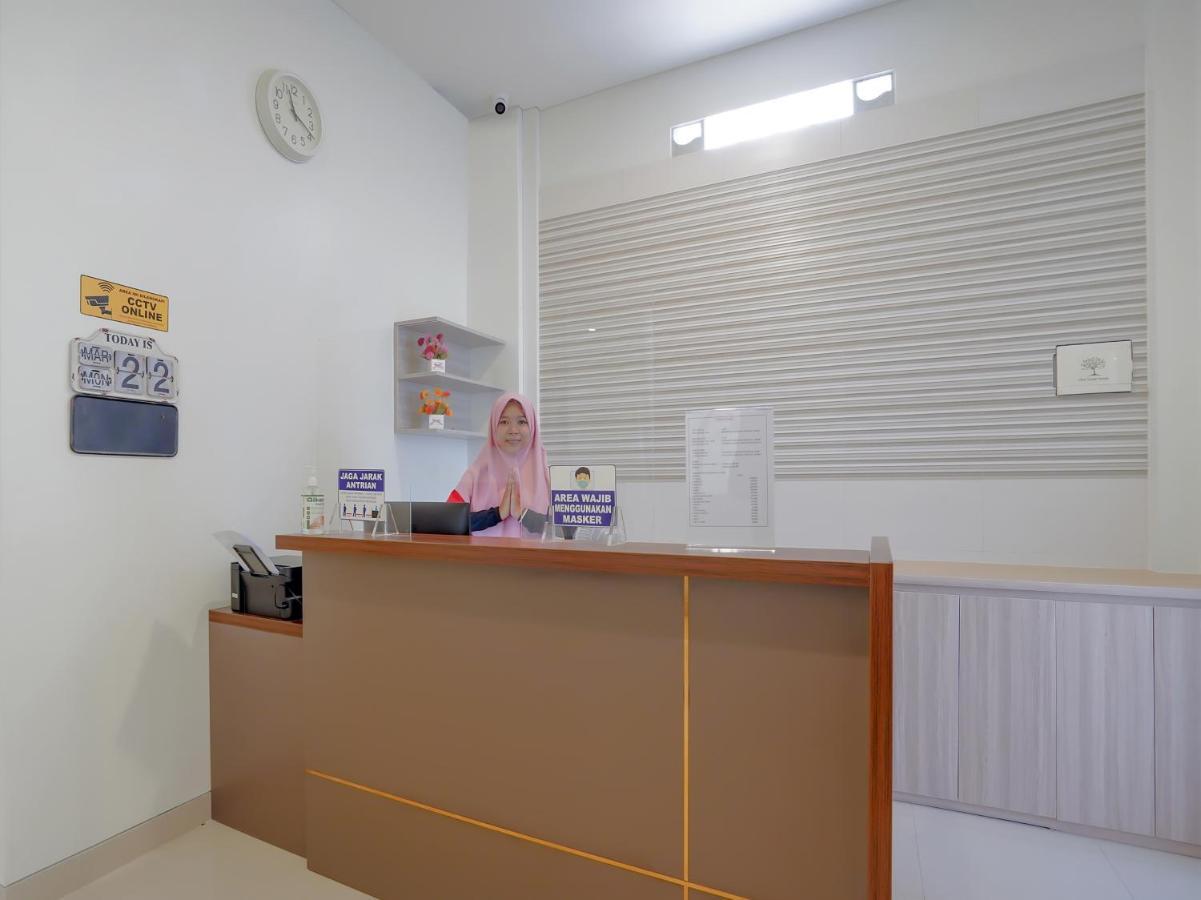 Super Oyo Capital O 90336 Olive Guest House Surabaya Exterior foto